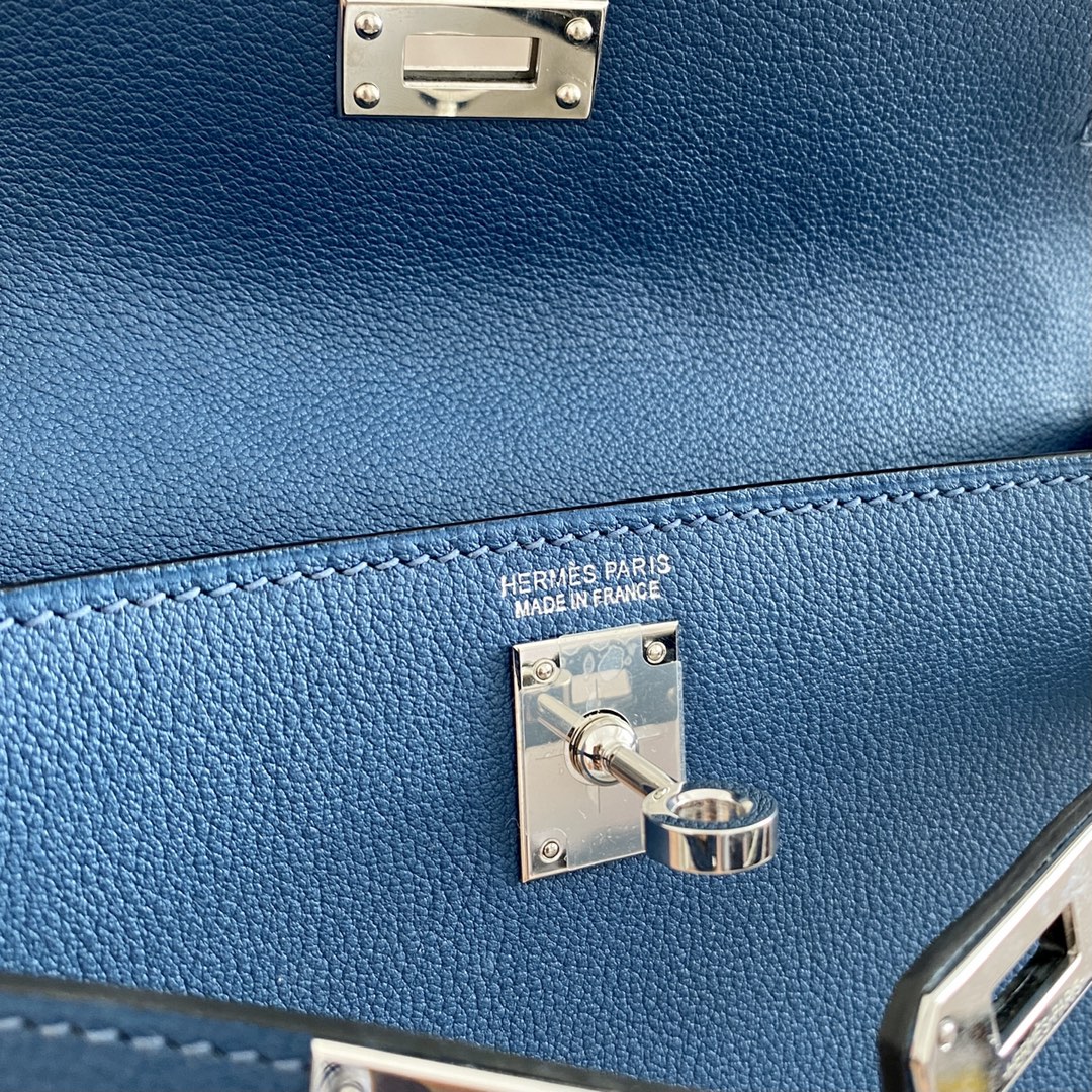 Hermes Kelly Danse Evercolor Bag In Blue Color